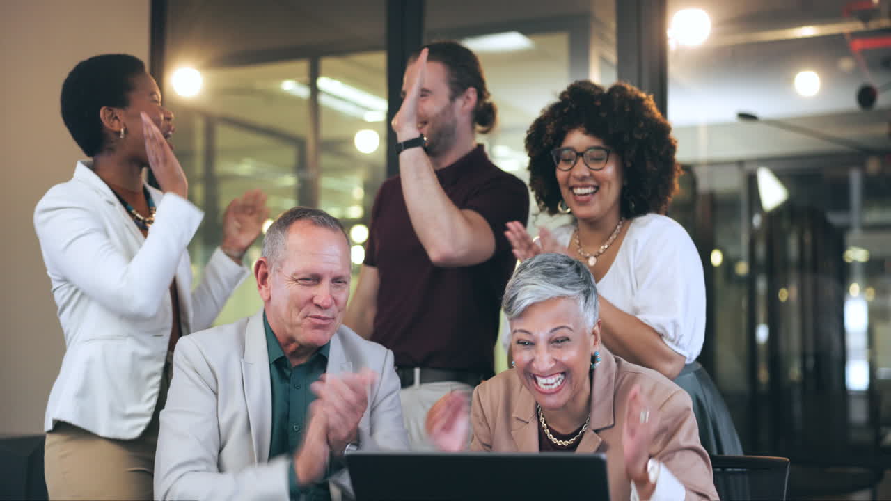 Happy business people, applause