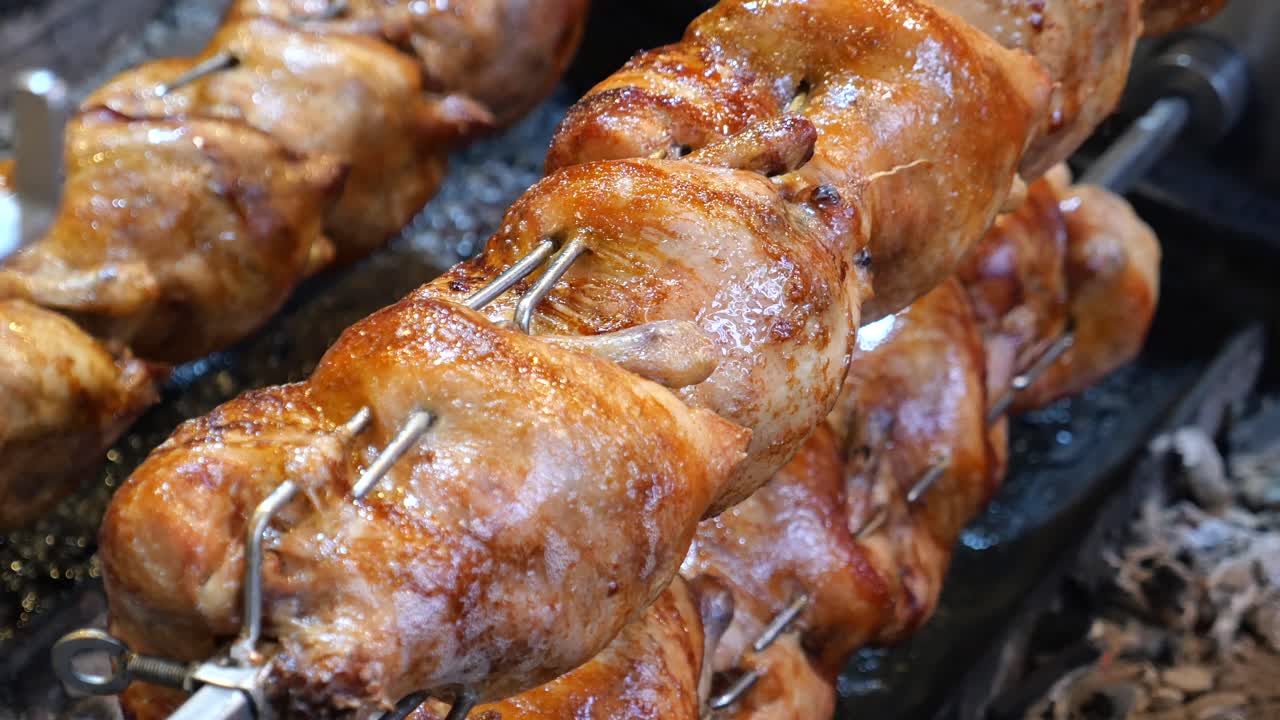 로티세리 에 김 을 은