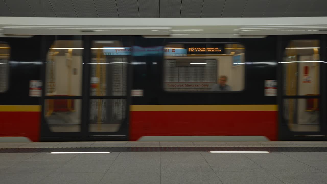 Metro di Varsavia. Metropolitana di Varsavia