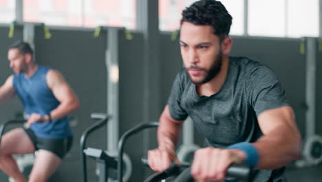 Bicicleta-Estática,-Fitness-Y-Sudoración-Con-Un-Hombre