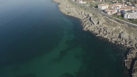 Siguiendo-El-Mar-Sobre-El-Océano-Azul