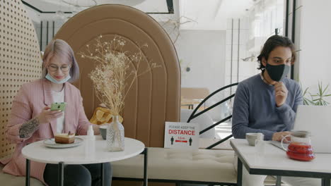 social distancing in a cafe