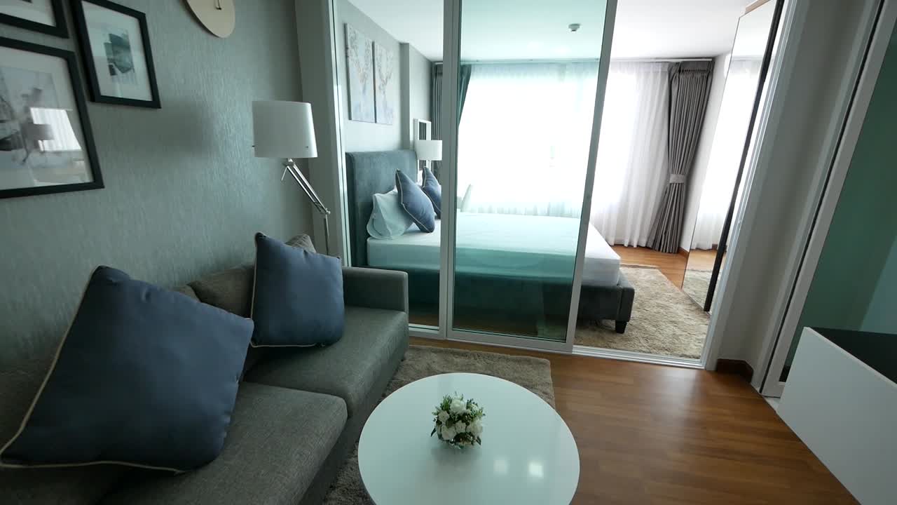 Small but Compact Studio Apartment Decoration