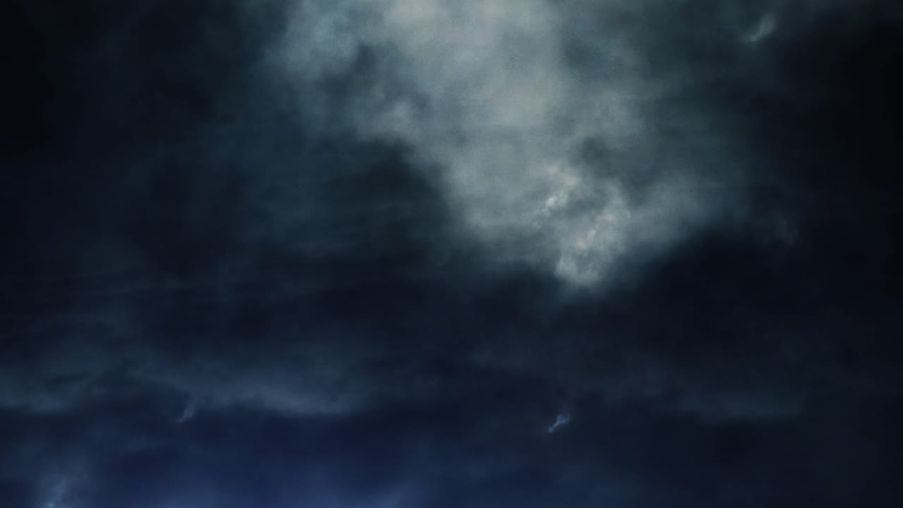 tormentas eléctricas oscuro cielo dramático y nubes