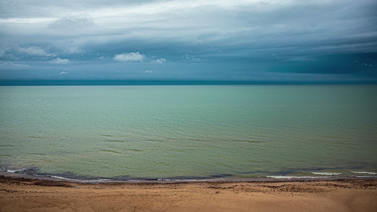 mar y nubes en un paraíso tropical en verano