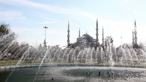 Brunnen-Der-Blauen-Moschee