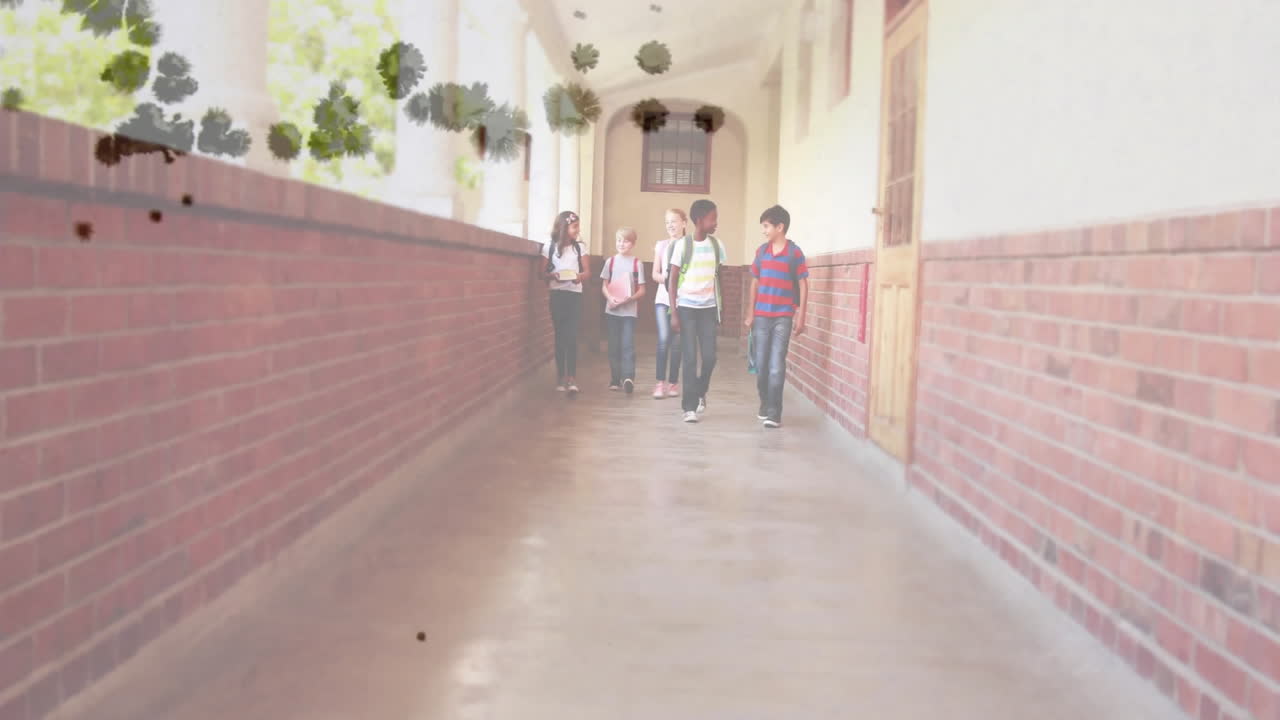 학교를 고 있는 다양한 학교 아이들의 위에 검은 얼룩의 애니메이션