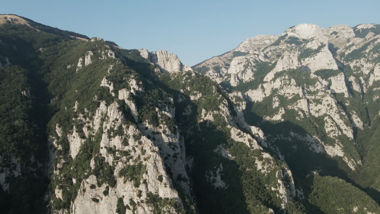 Panning across the ragged mountain peaks of Campania, Italy.