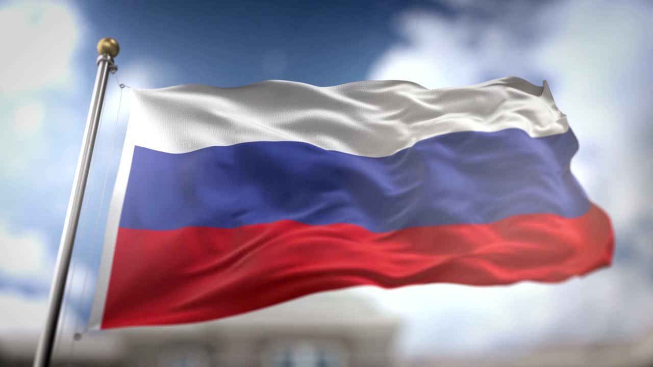 russische flagge in langsamer bewegung 3d-rendering blauer himmel hintergrund - nahtlose schleife 4k