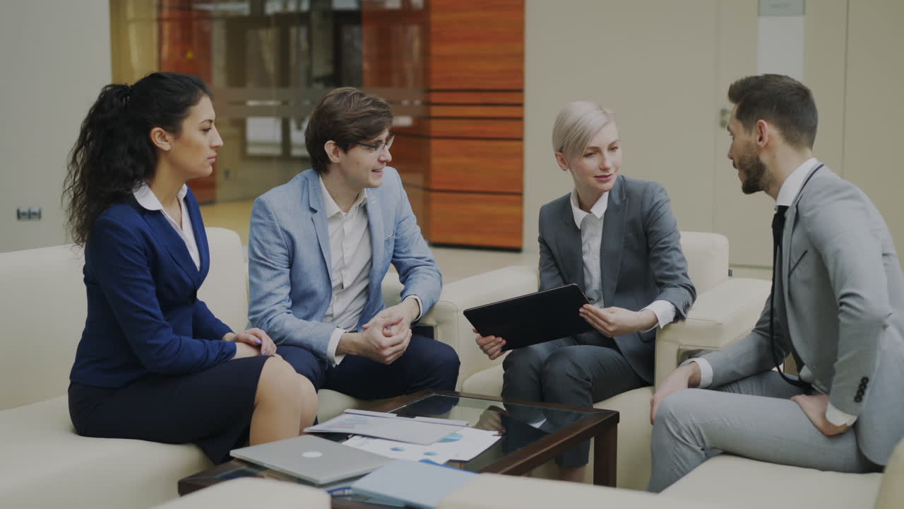 비즈니스 팀 회의