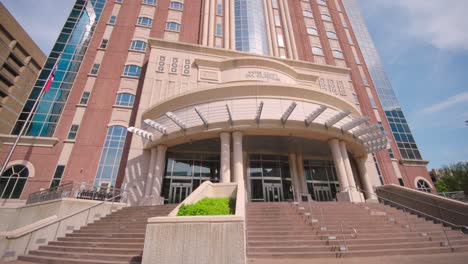 Establishing-shot-of-the-Harris-County-Civil-courthouse-building