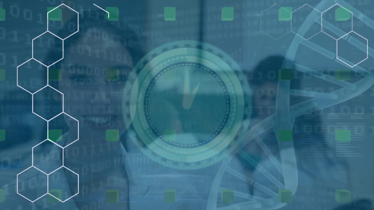 animación de reloj y estructura de adn sobre una científica biracial sonriendo en el laboratorio