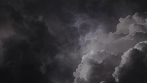 Nubes-Oscuras-De-4k-Moviéndose-En-El-Cielo-Y-Tormentas-Eléctricas