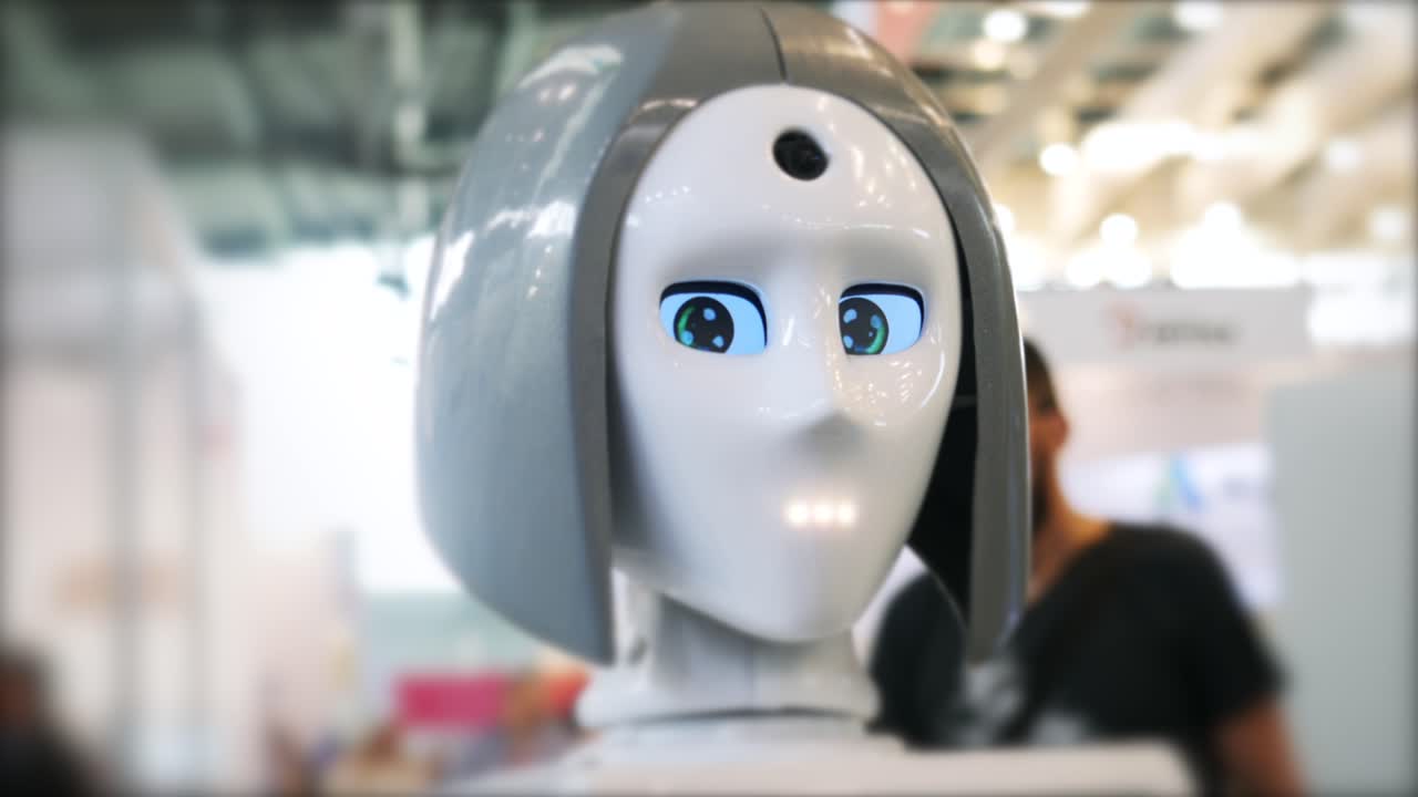 cabeza de robot en una exposición