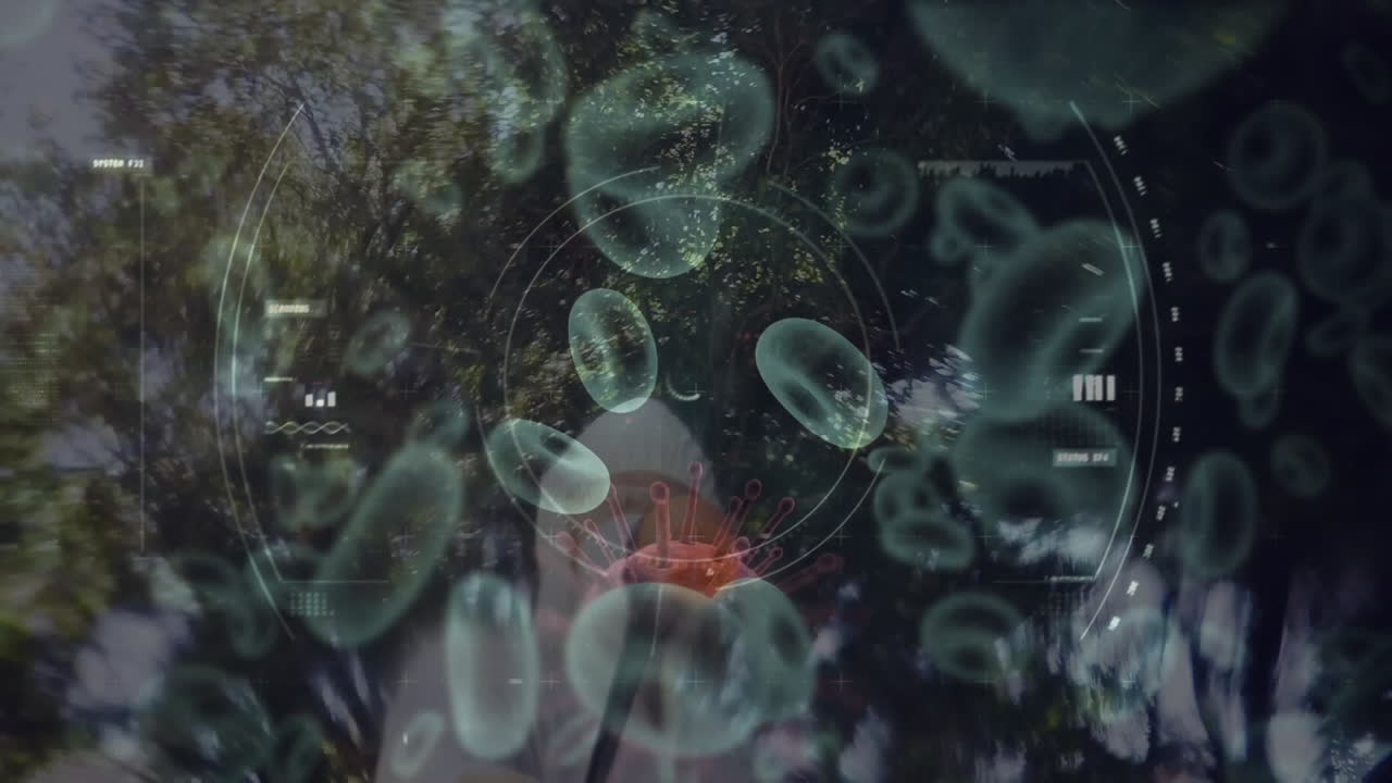 animación de células de covid 19 sobre un trabajador de la salud en traje de protección personal desinfectando con spray