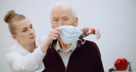 old man wearing mask against coronavirus 1