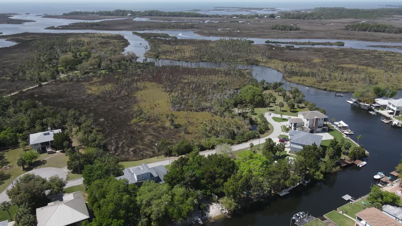 subdivisión de weeki wachee gardens y más allá