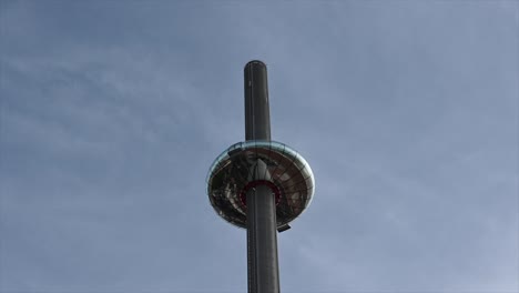 360-degree-tour-to-see-the-view-of-the-channel-and-the-city-of-brighton,-sussex,-sky-behind