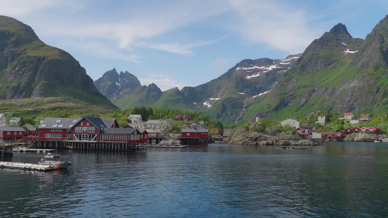 쾌적한 마을은 노르웨이의 lofoten에서 "å"라고 불립니다.