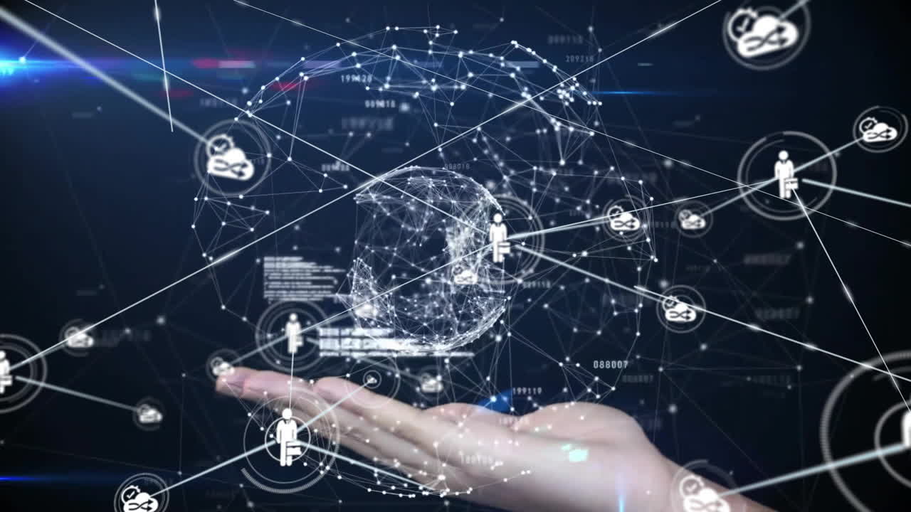 서로 연결된 아이콘을 가진 홀로그램 글로브를 손으로 들고, 디지털 네트워크 애니메이션