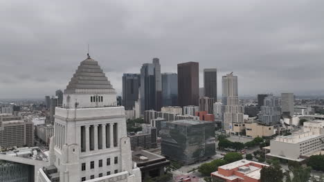 Los-Angeles-City-during-June-Gloom,-Downtown-Los-Angeles