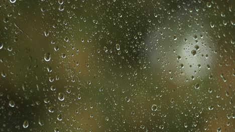 Regentropfen-Auf-Fenstern-Stürmisches-Wetter