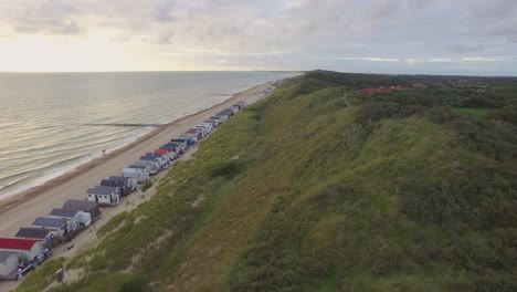 Antenne:-Der-Strand-Zwischen-Vlissingen-Und-Dishoek-Während-Des-Sonnenuntergangs