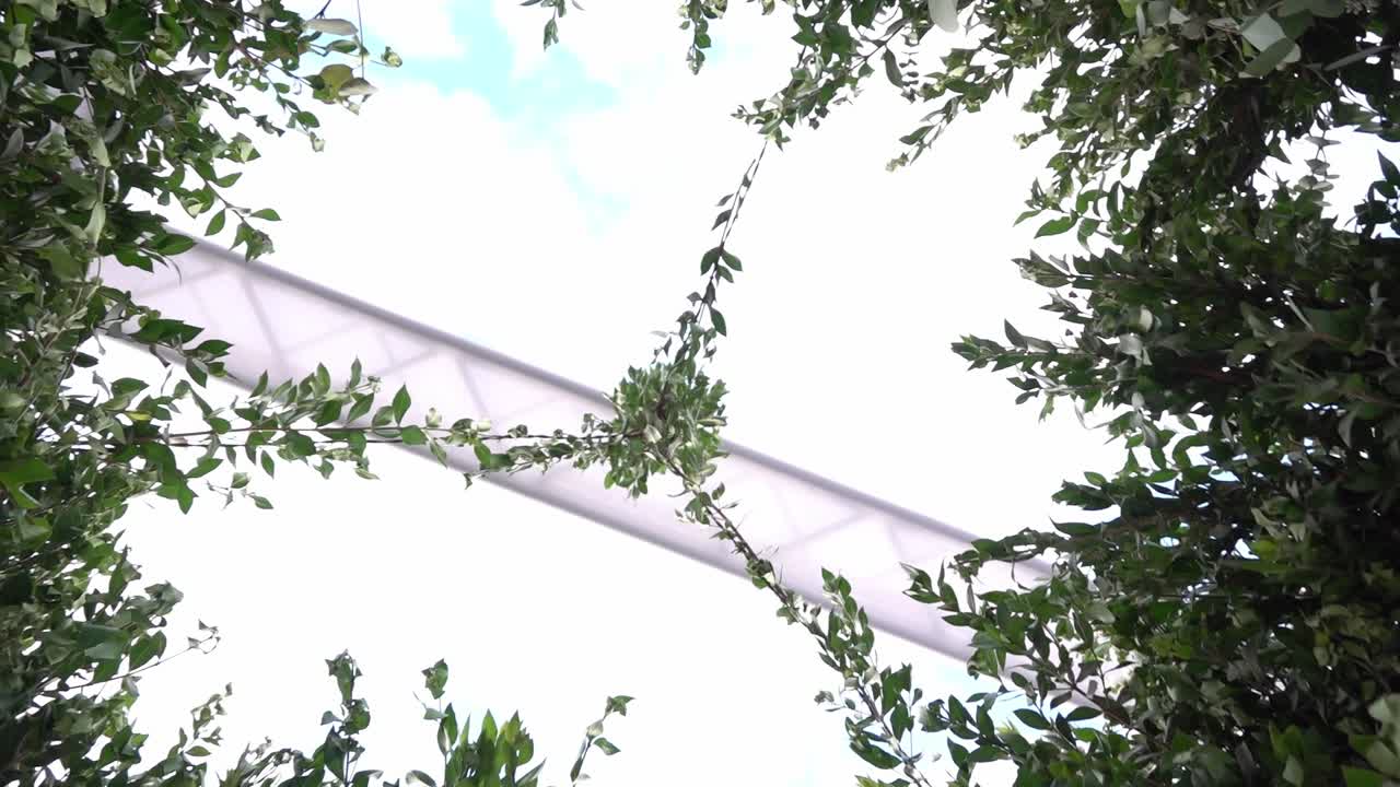 사교 행사를 위한 매달린 왕관의 세부 사항