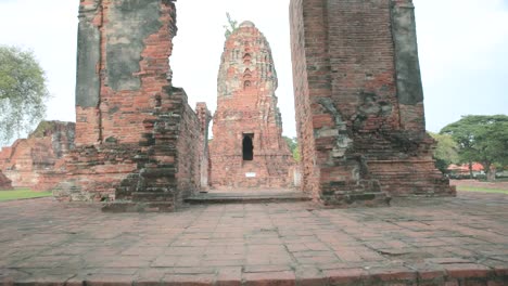 Die-Alten-Tempel-Von-Ayutthaya-Strahlen-Eine-Prächtige-Architektur-In-Thailand-Aus