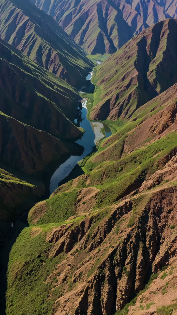 горная долина с рекой