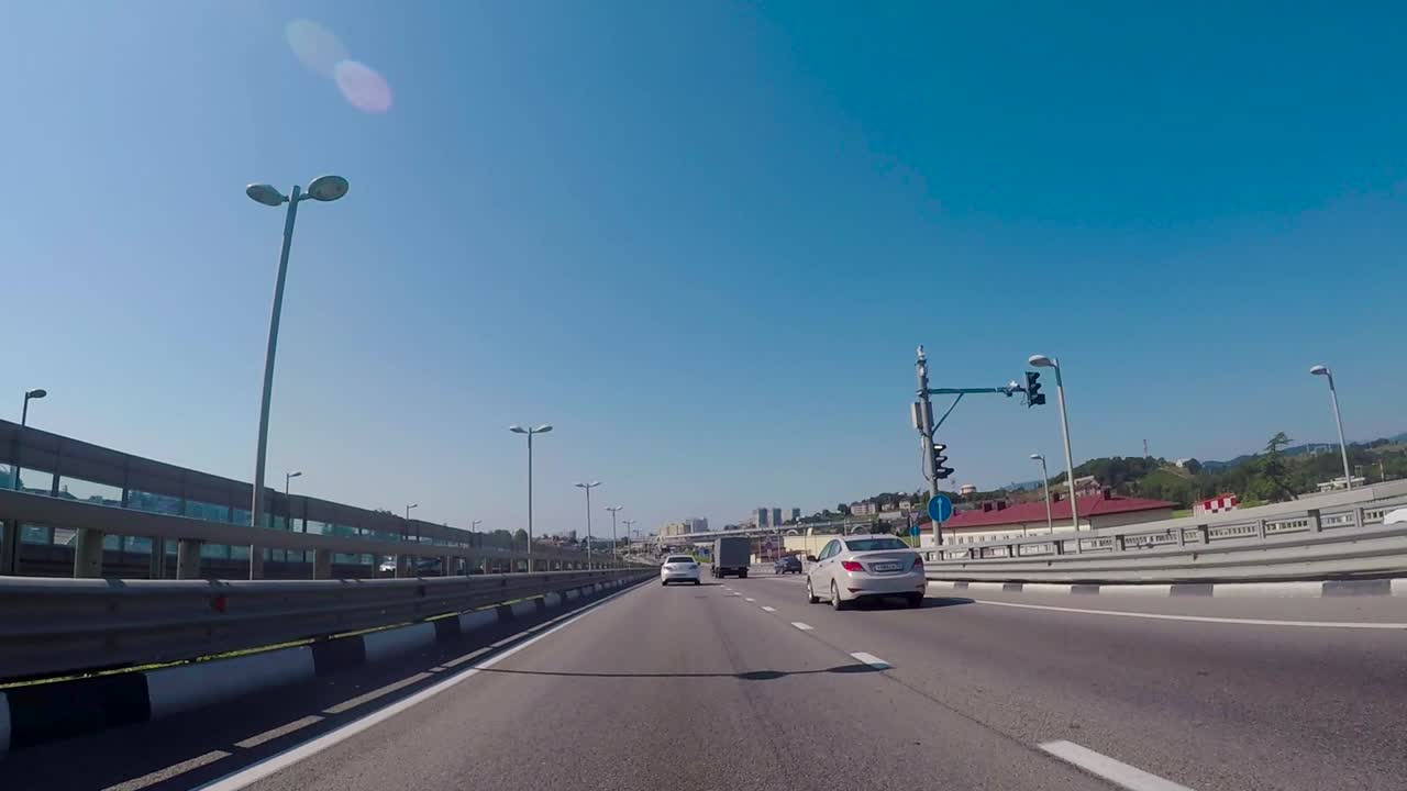 은 날의 고속도로 전망