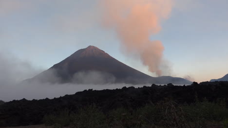 The-Cabo-Verde-volcano-erupts-on-Cape-Verde-Island-off-the-coast-of-Africa-5