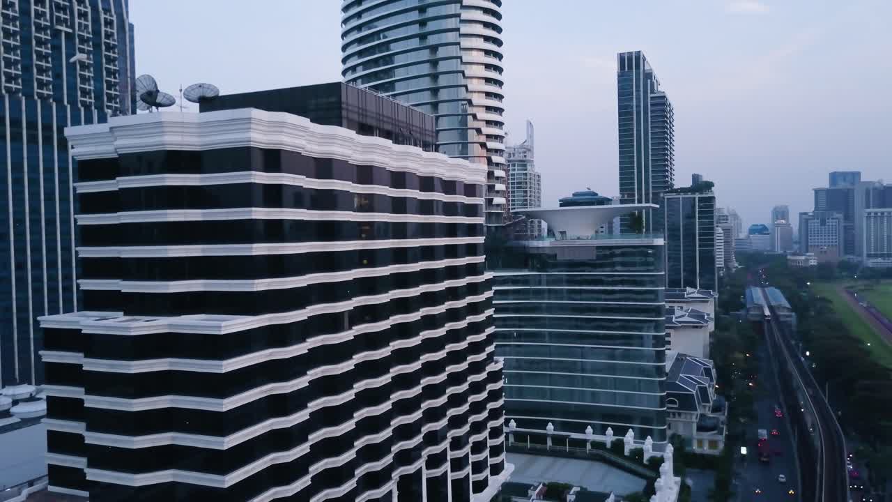 paisaje urbano de bangkok - vista aérea de edificios modernos de gran altura