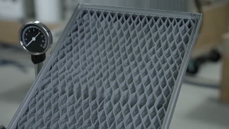 air filter with gauge