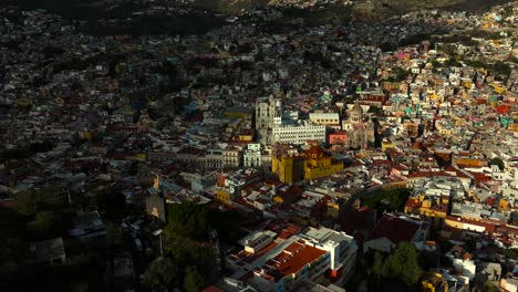Drohnenaufnahme:-Allgemeine-Aufnahme-Von-Guanajuato-Am-Nachmittag