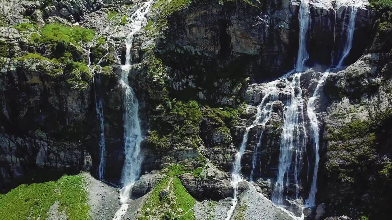 Cascate di montagna