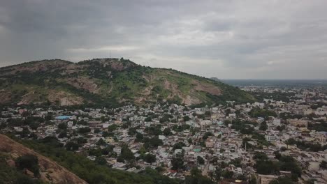 imágenes aéreas de drones de la ciudad de nalgonda, en el estado indio de telangana, india, asia
