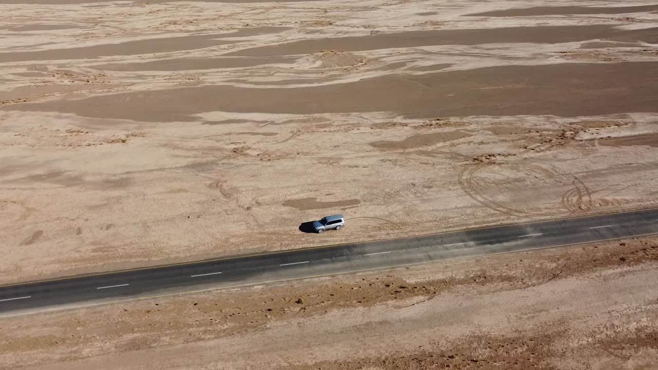 드론 에 의한 사파리 사막 자동차
