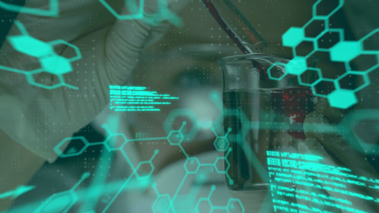 animación del procesamiento de datos y la fórmula química sobre el científico en el laboratorio