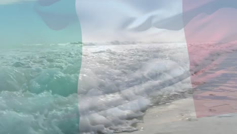 Composición-Digital-De-Ondear-La-Bandera-De-Italia-Contra-Las-Olas-En-El-Mar