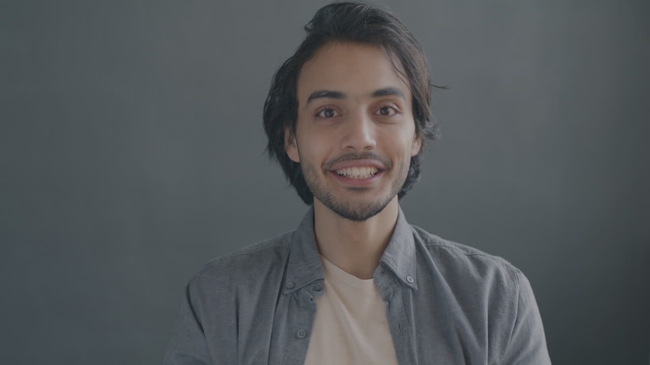 retrato de un hombre feliz