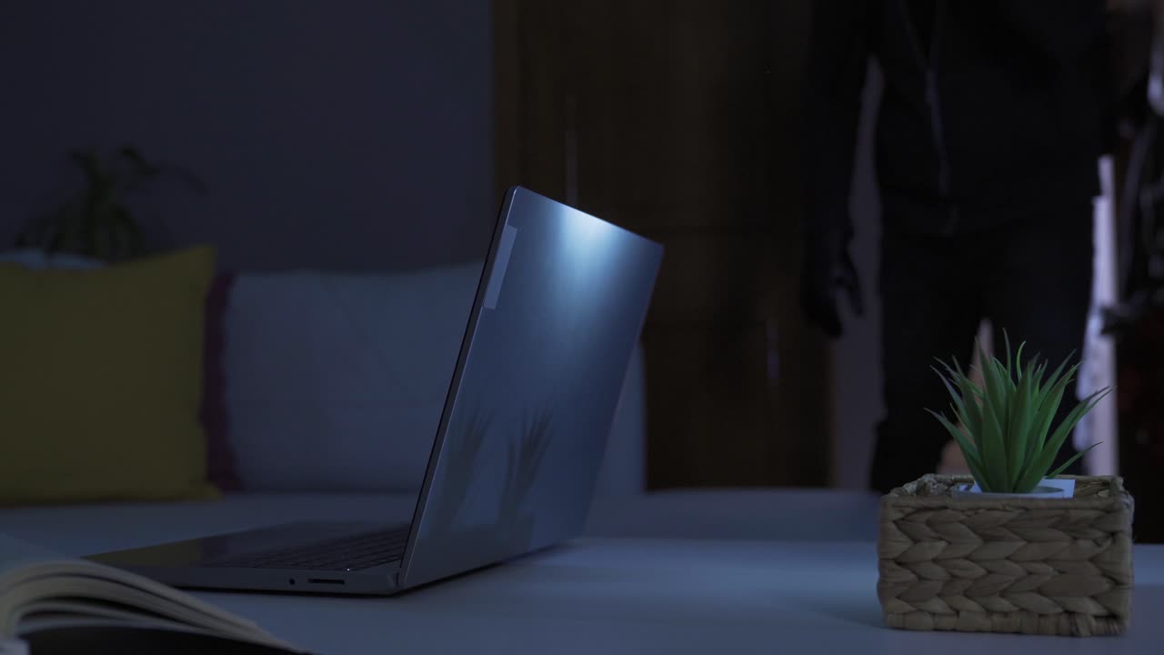 강도와 강도 남자.