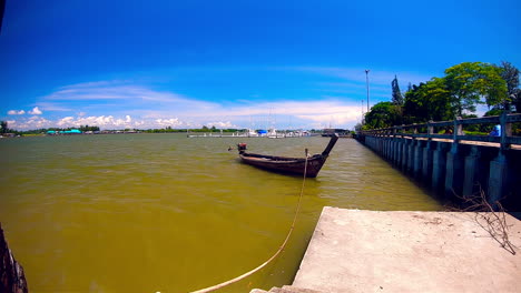 Lapso-De-Tiempo-Del-Río-En-Krabi