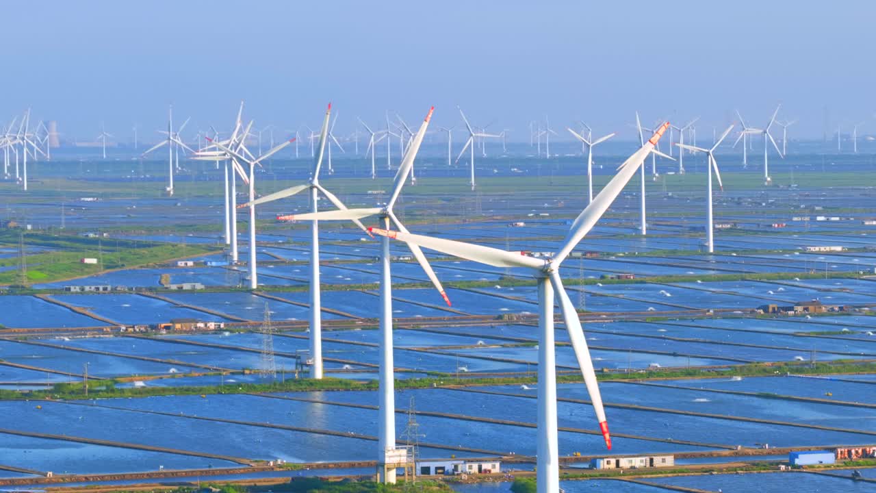 Aerial photography of wind turbines generating electricity, clean new energy, green energy, wind turbine power generation，Windmill for power generation