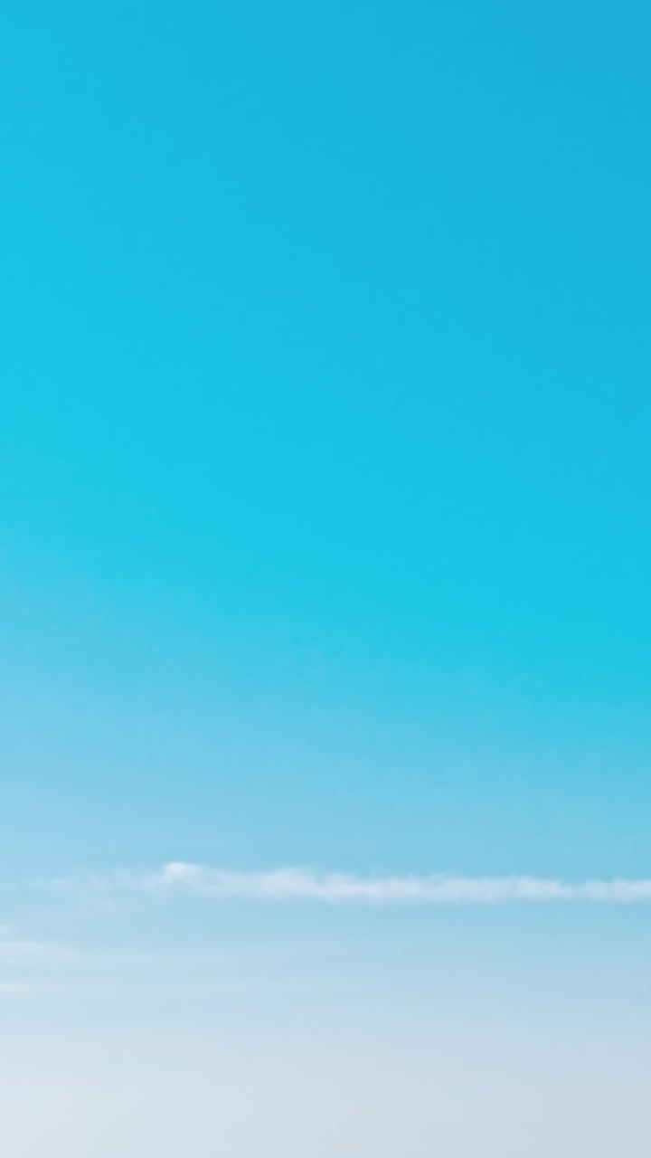 Céu sobre o litoral em Portugal durante o dia
