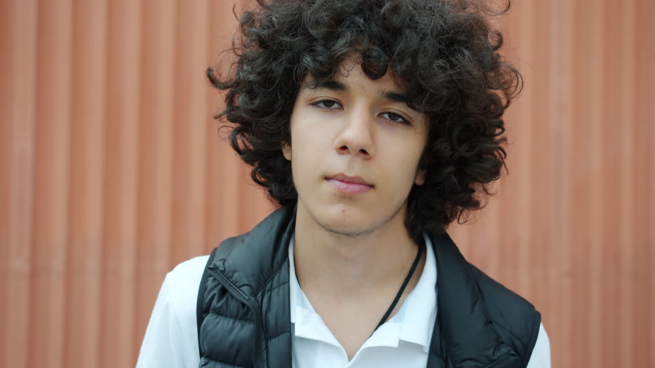 retrato de un muchacho adolescente