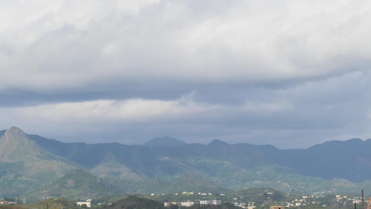 뉴칼레도니아의 누메아에서 구름이 많은 날