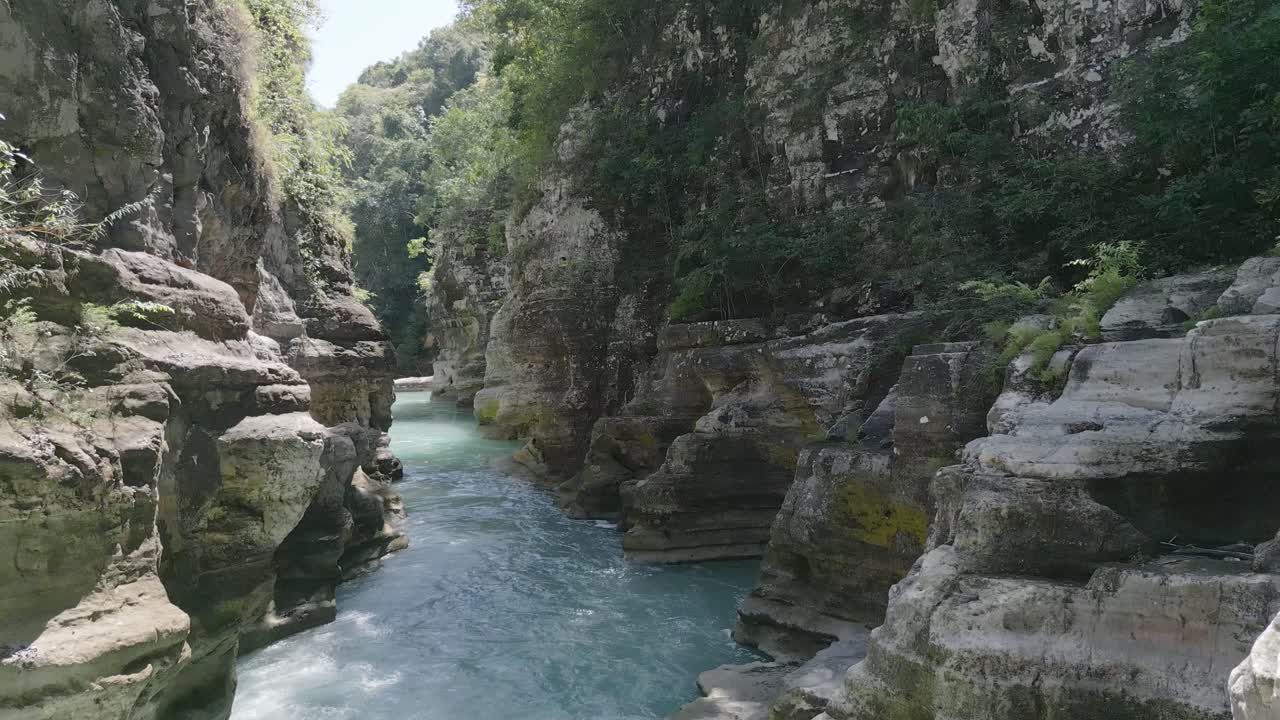tanggedu cascada sumba isla este de indonesia