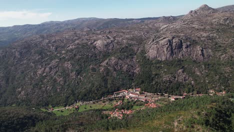 village of senhora da peneda