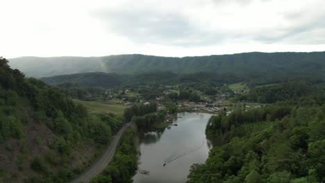 Butler-Tennessee-Am-Ufer-Des-Watauga-Lake-Reservoirs